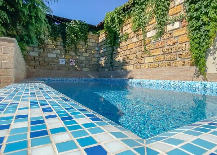 Arcadia Villa Apartments