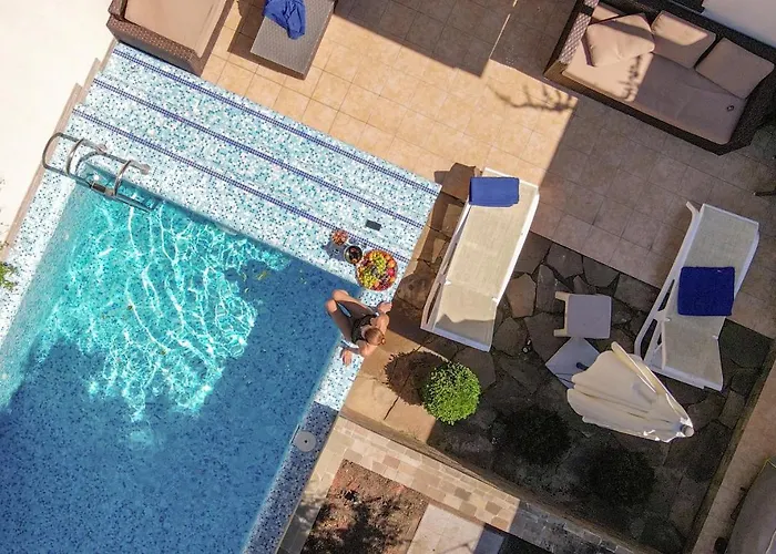 Arcadia Villa Apartments